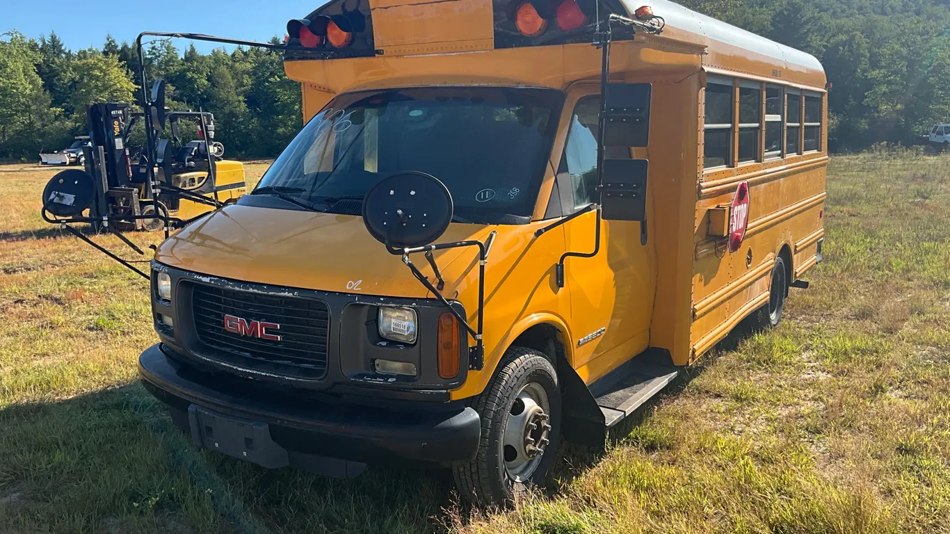 2002 GMC SAVANA VIN: 1GDJG31R521218751 2WD SCHOOL BUS