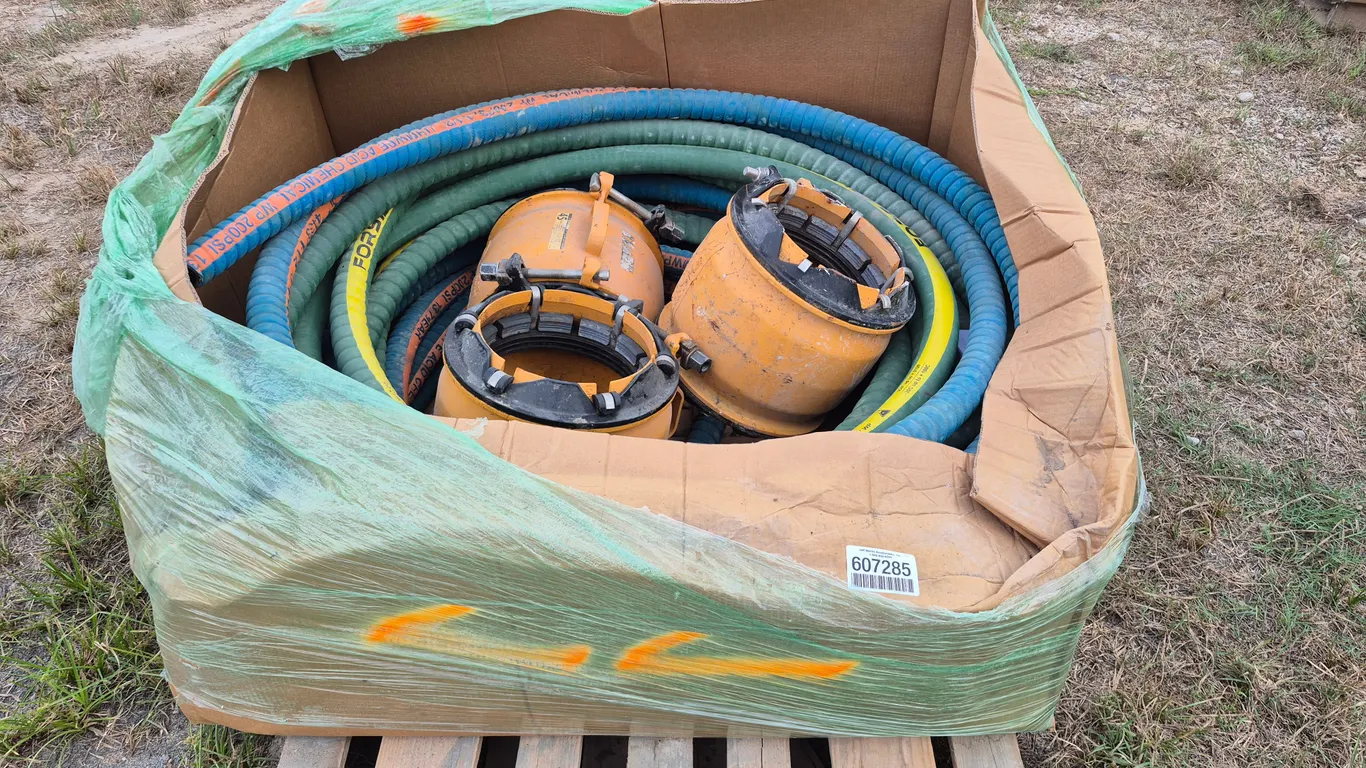 ROMAC ALPHA WIDE RANGE RESTRAINT COUPLINGS W/HOSES