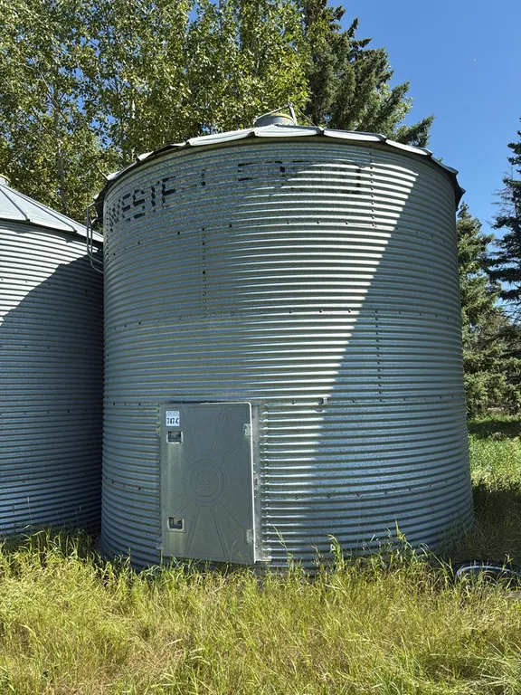 WESTEEL ROSCO 14' 5 RING 1650 BU GRAIN BIN, WOODEN FLOOR - SOLD OFF SITE - CAMROSE COUNTY, AB