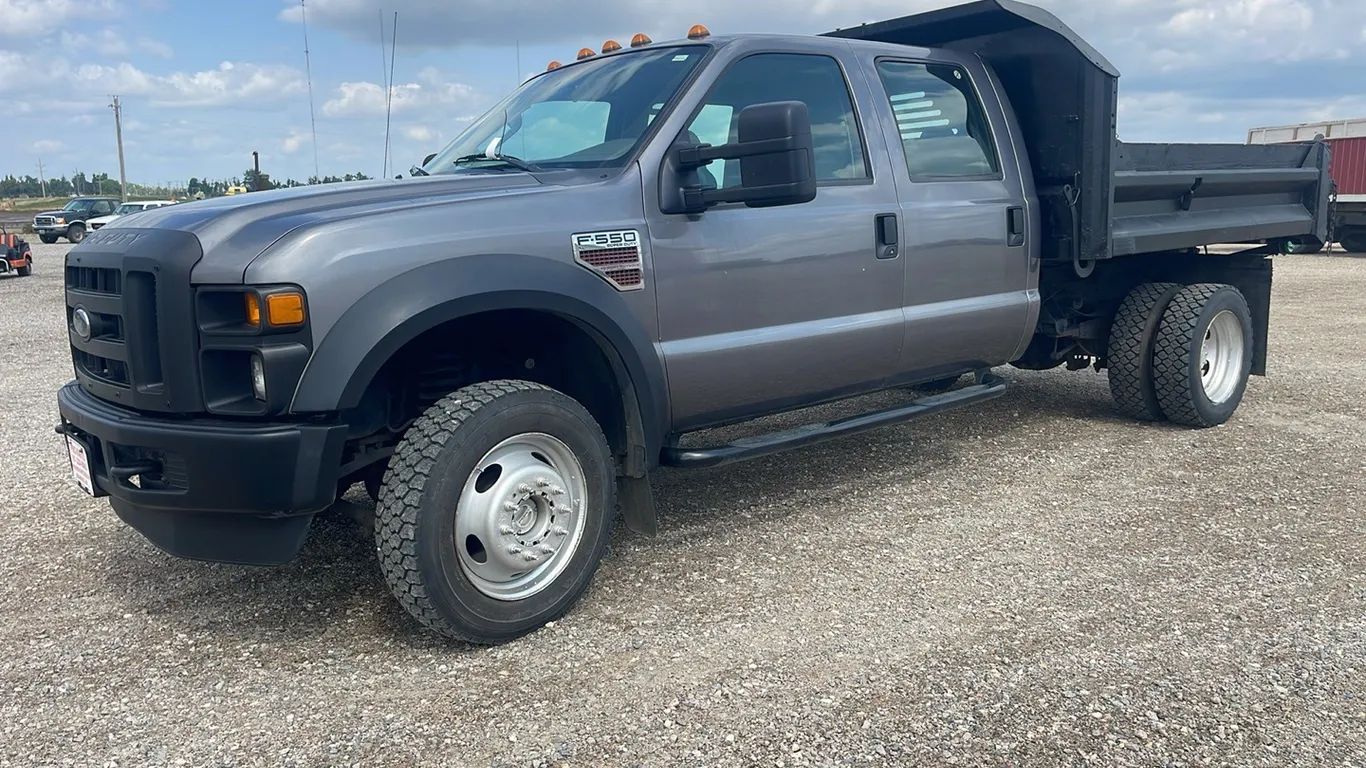 ID 0965 Ford F550 Dump Pickup