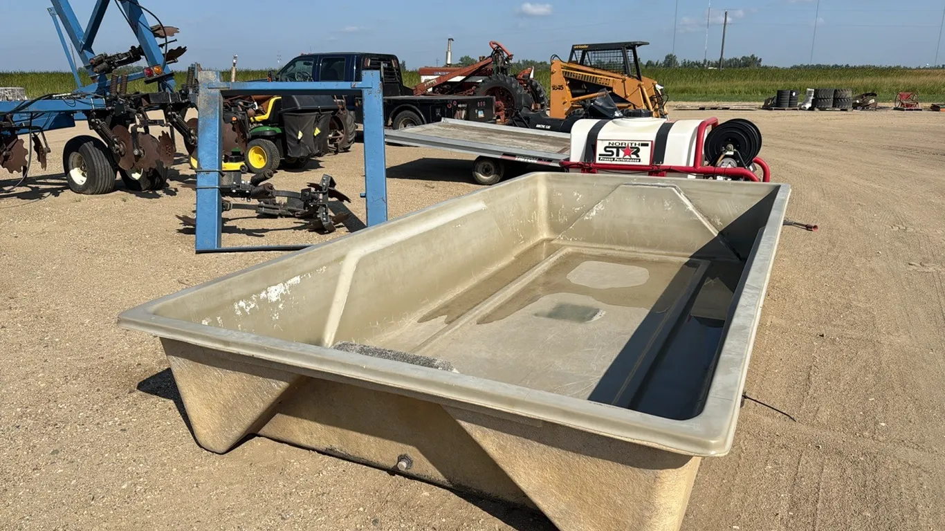 ID 0816 Fiberglass Stock Tank