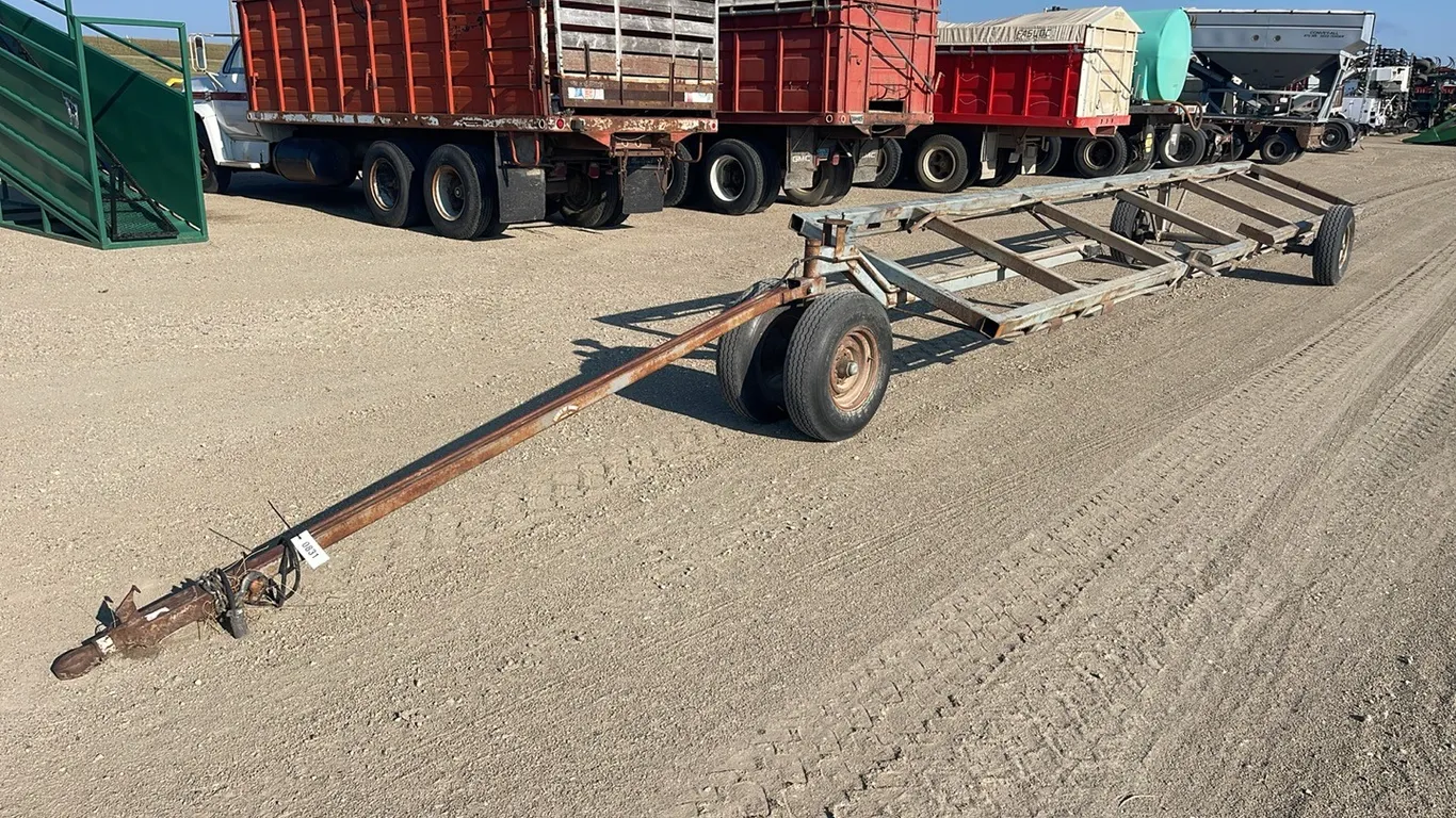 ID 0831 30ft Hiebert Header Trailer