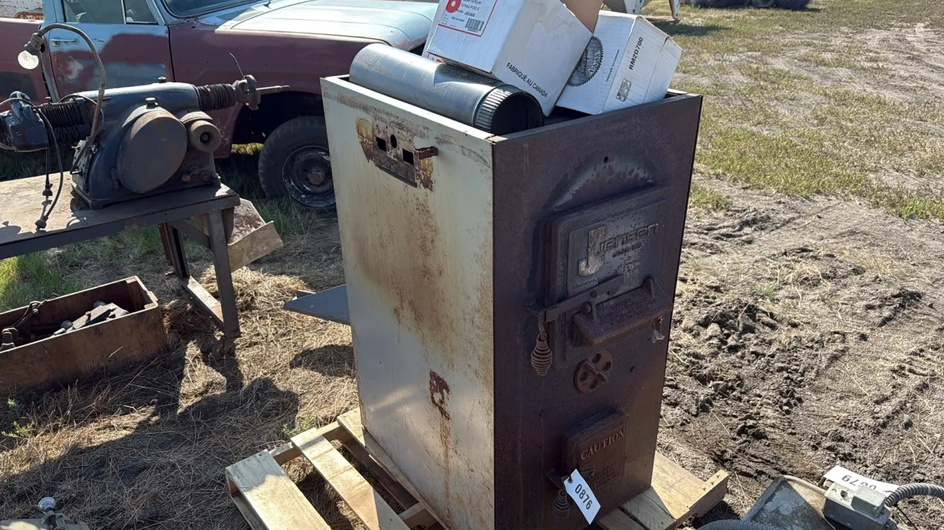 ID 0876 Wood Stove/Chimney Part