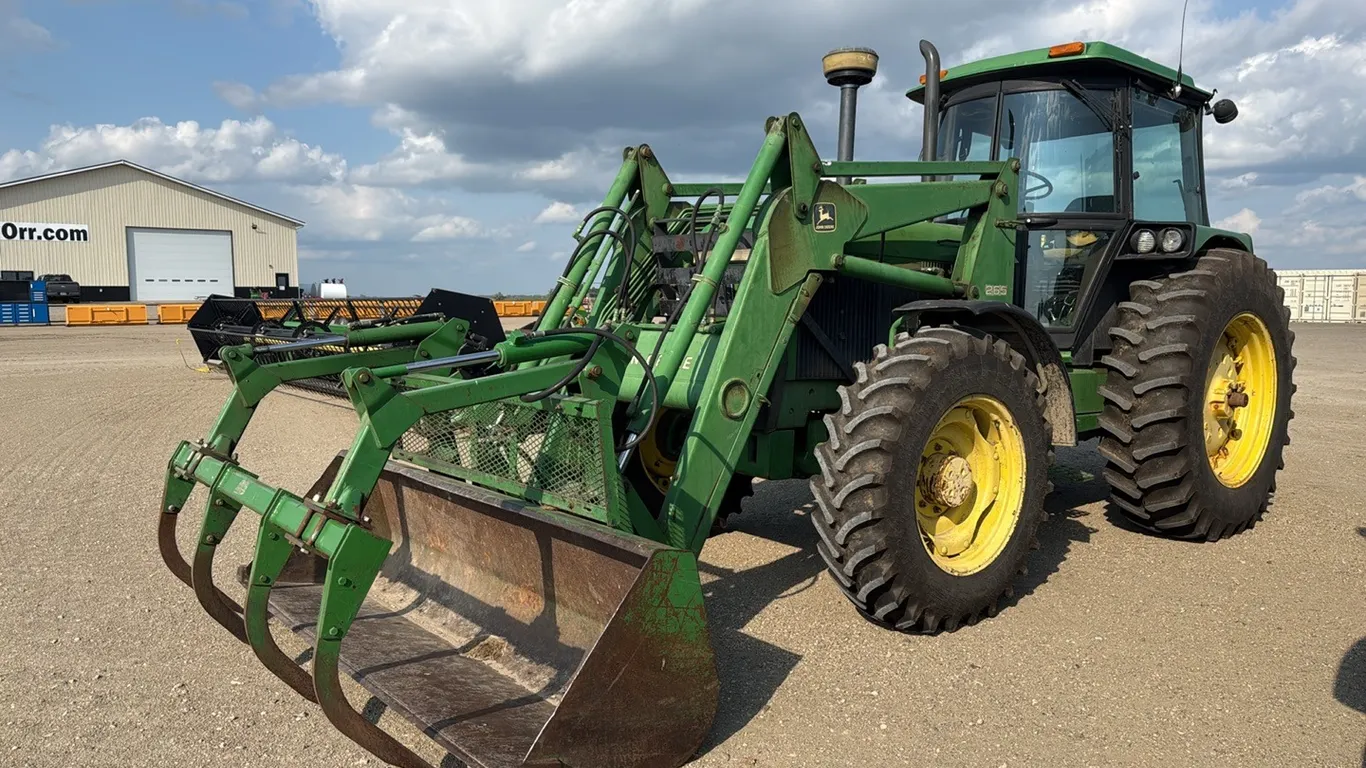 ID 1001 1990 John Deere 3155 Tractor/JD 265 Loader