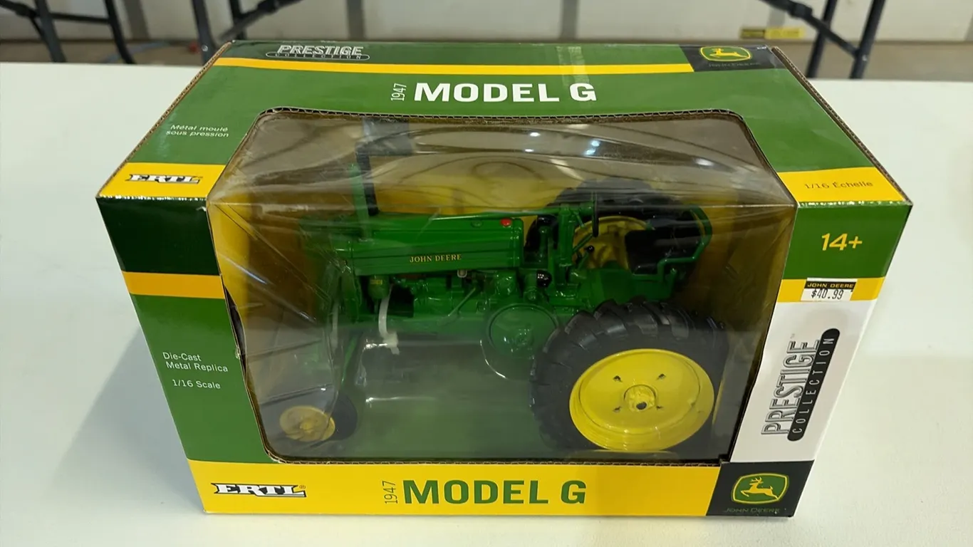 ID 5515 JD 1947 Model G 1/16- Toy
