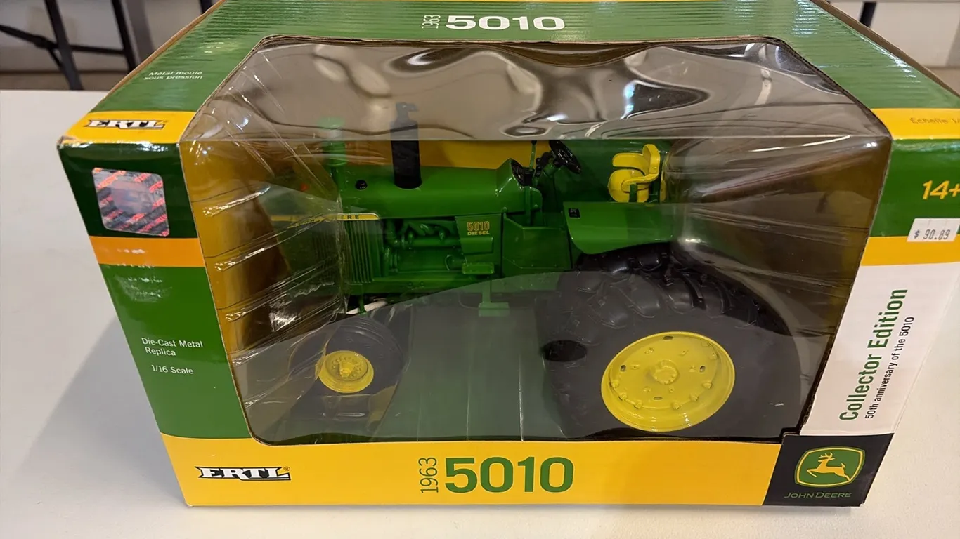 ID 5517 JD 1963 5010 1/16- Toy
