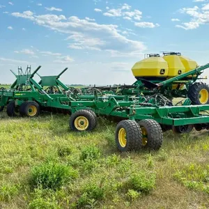 John Deere 1890 Air Drill