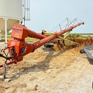 FarmKing 1370 Grain Auger