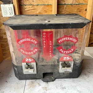 Candy dispenser