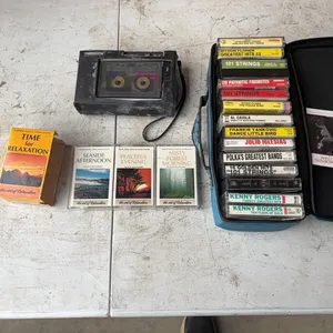 Cassette player and cassettes