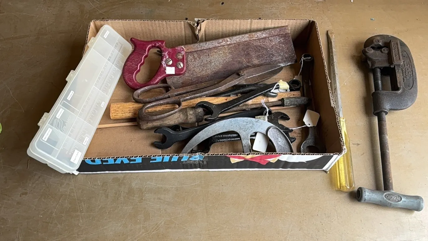 Screw driver, pipe cutter, handsaw, and misc tool