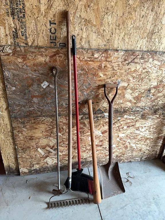 Shovel, broom, rake