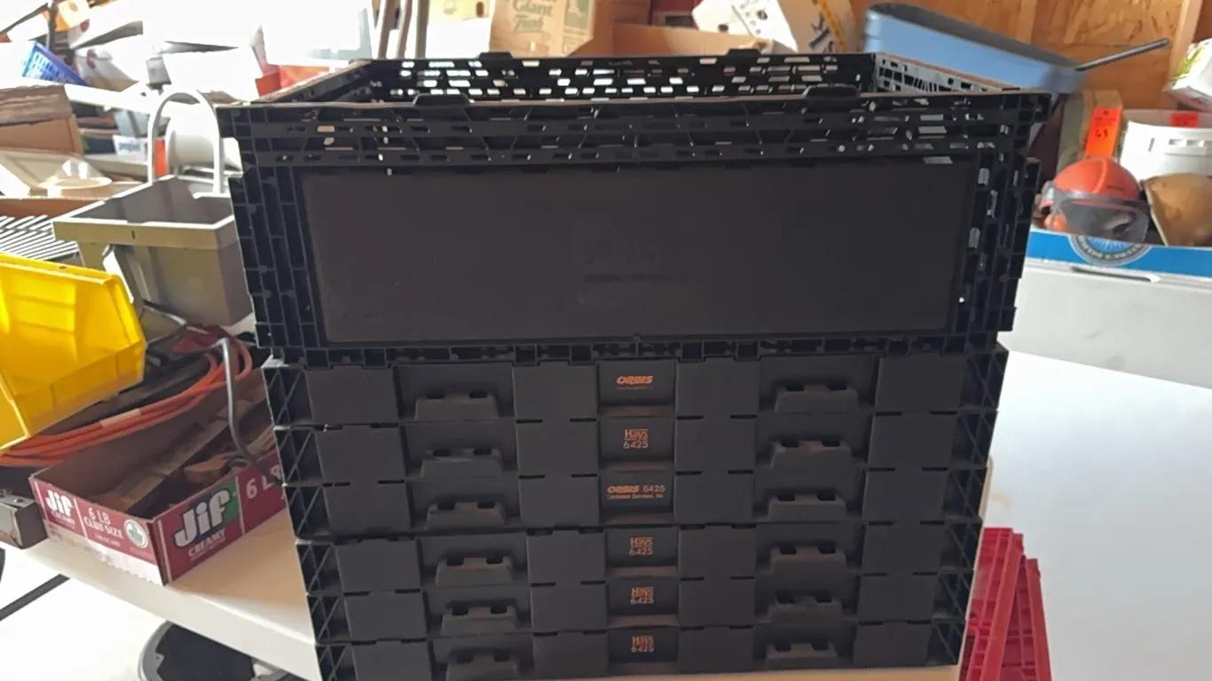 6 collapsing crates