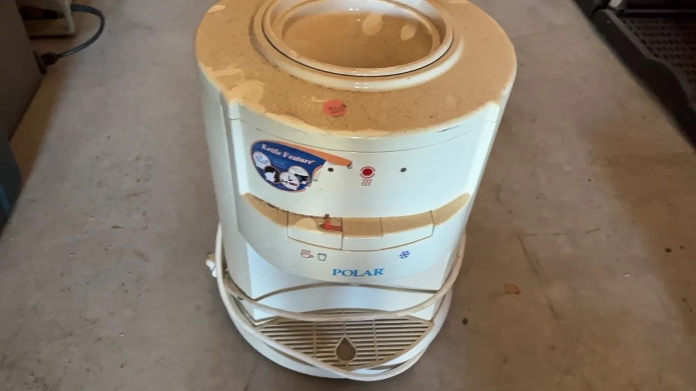 Polar Water Dispenser