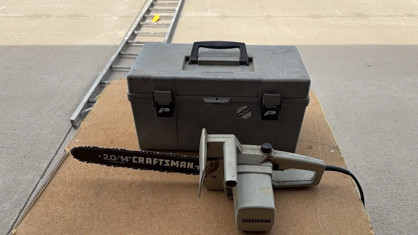 Craftsman Chainsaw & Plano Toolbox