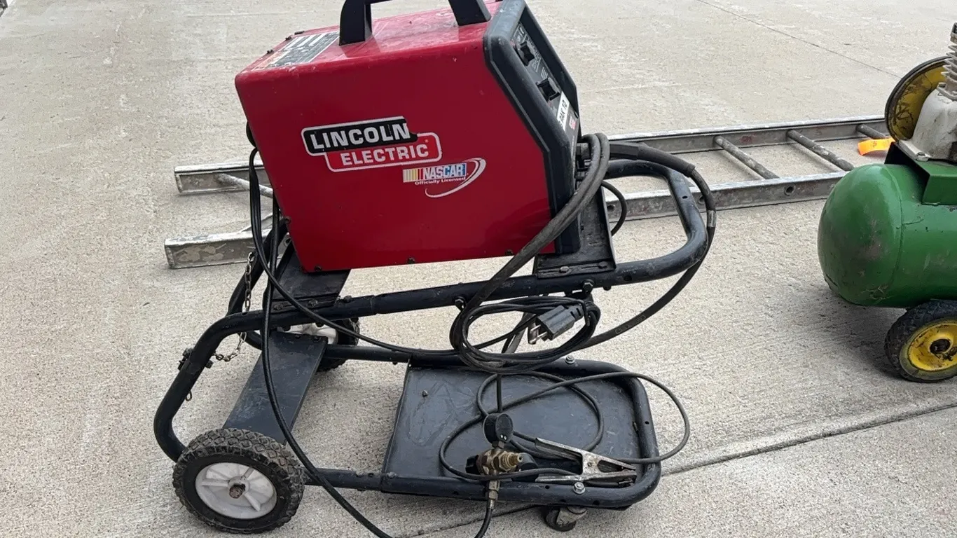 Lincoln electric mig pak wore welder