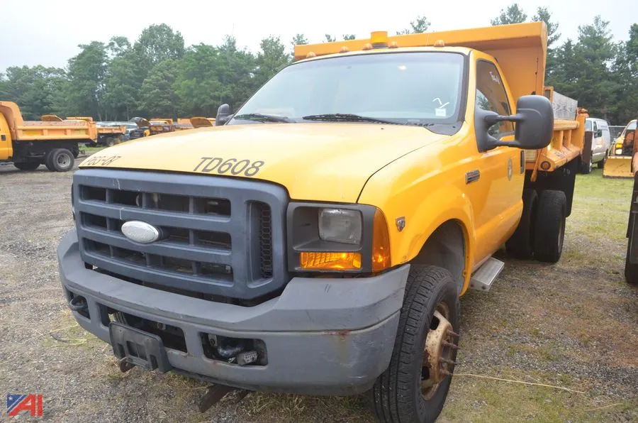 2007 Ford F350 Super Duty Dump Truck