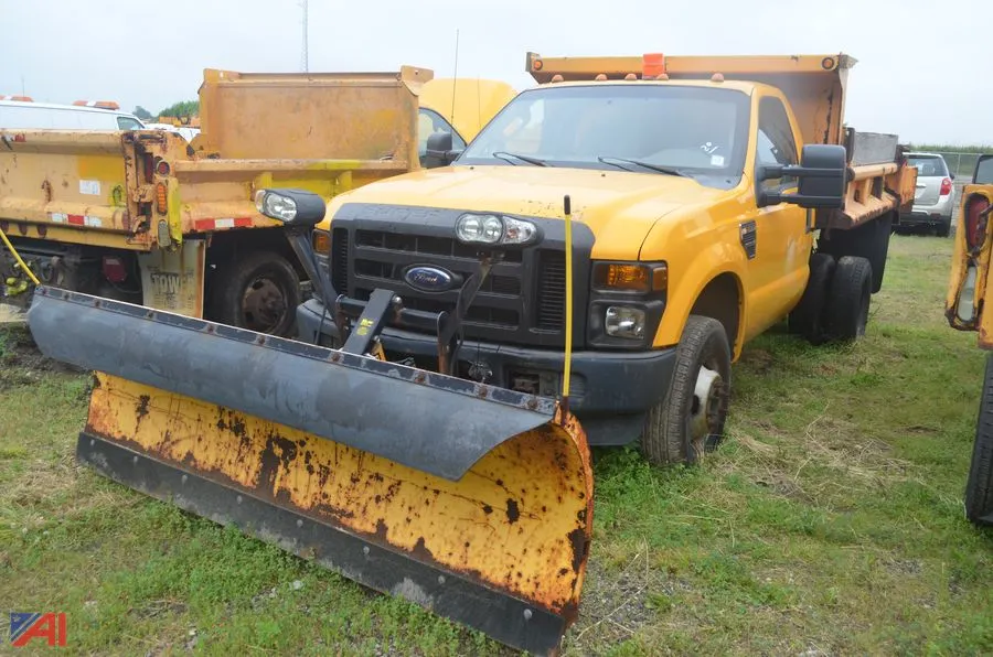 2010 Ford F350 Super Duty Dump Truck