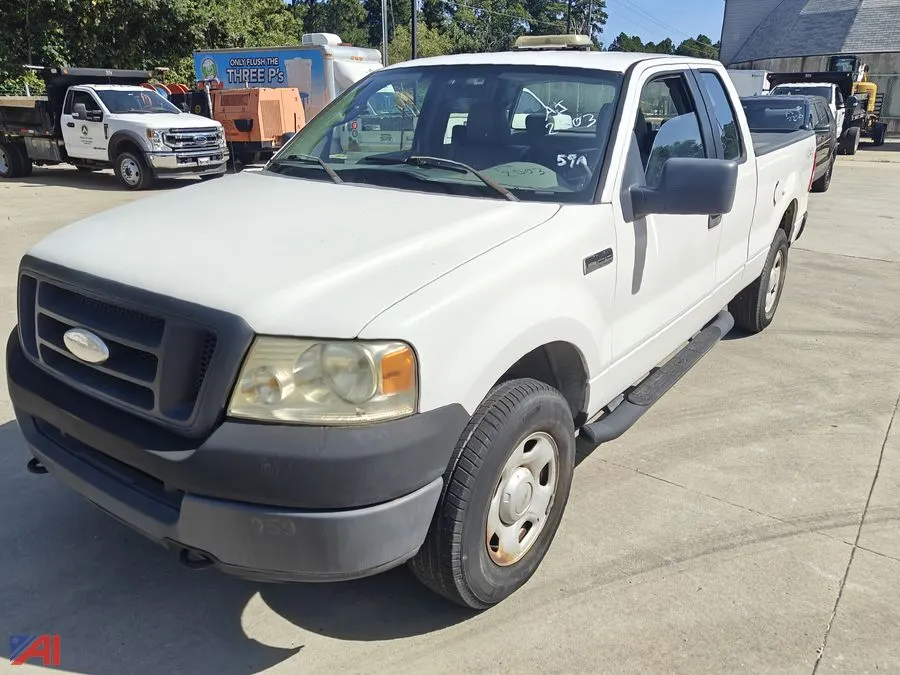 2005 Ford F150 Extended Cab Pickup Truck