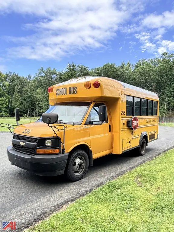 2017 Chevrolet Express School Bus with Wheelchair Lift
