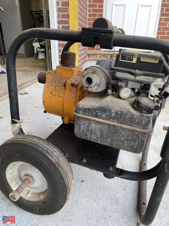 Teel gas-powered, self-priming centrifugal dewatering pump