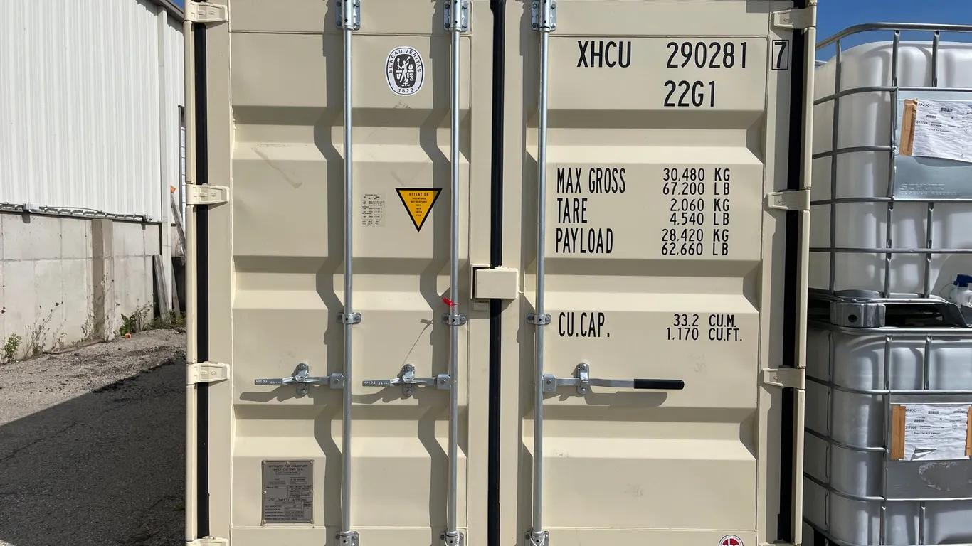 20' Shipping Container (OF)