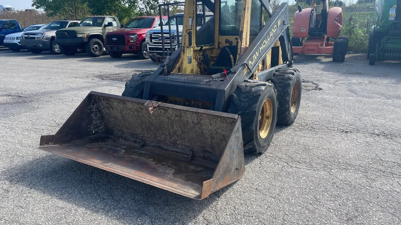 New Holland L785 Skid Steer (OF)