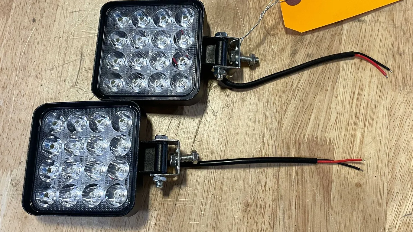(2) LED Worklights, 3.5" Square, 12vdc (PR13)