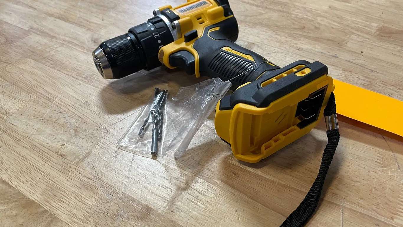 Dewalt 20 Volt Compatible Cordless Drill (PR13)