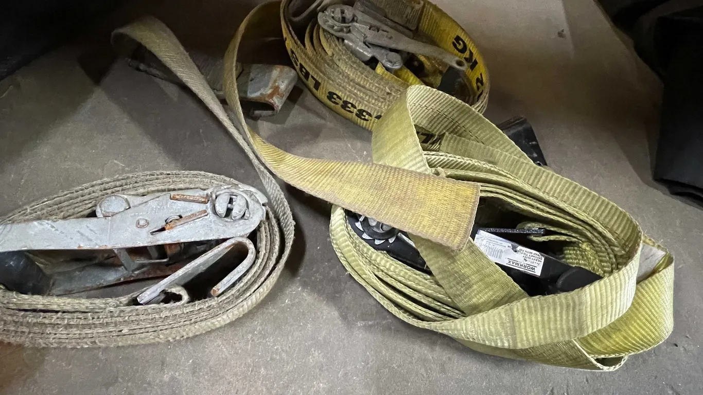 Lot of (3) Used Heavy Duty Ratchet Straps (PR13)