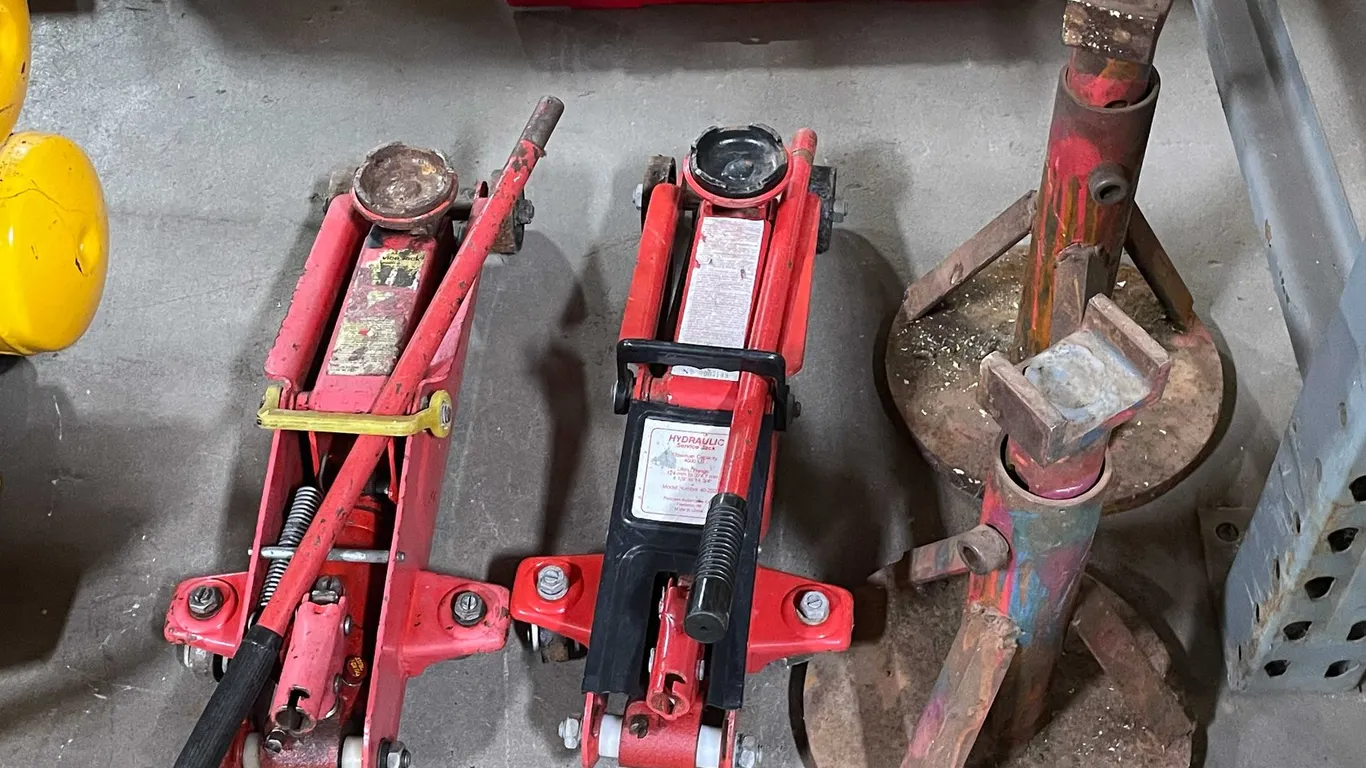 Jacks and Jack Stands (PR10)