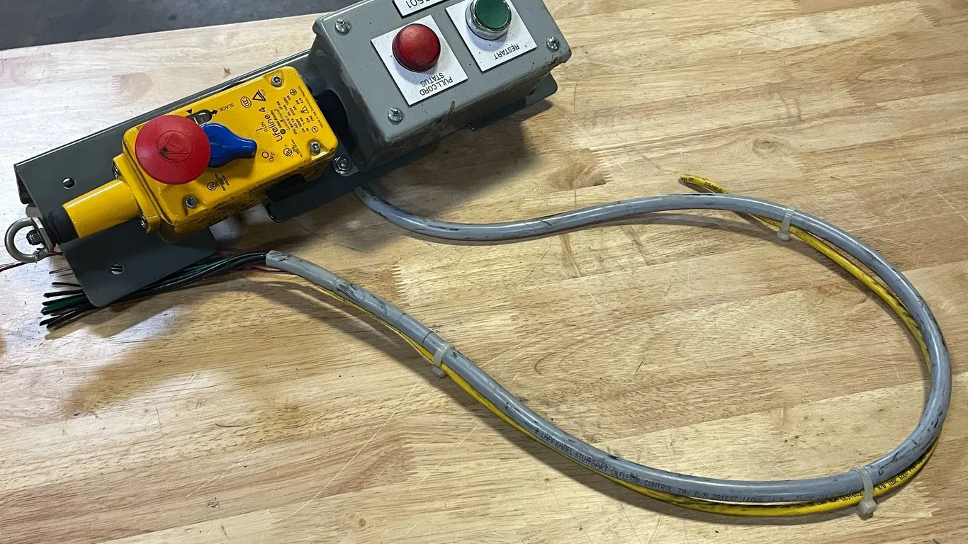 Allen Bradley Lifeline Safety Cable Pull Switch (PR13)