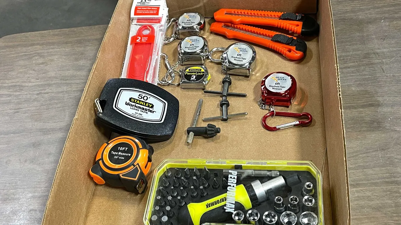 Tape Measures (PR12)