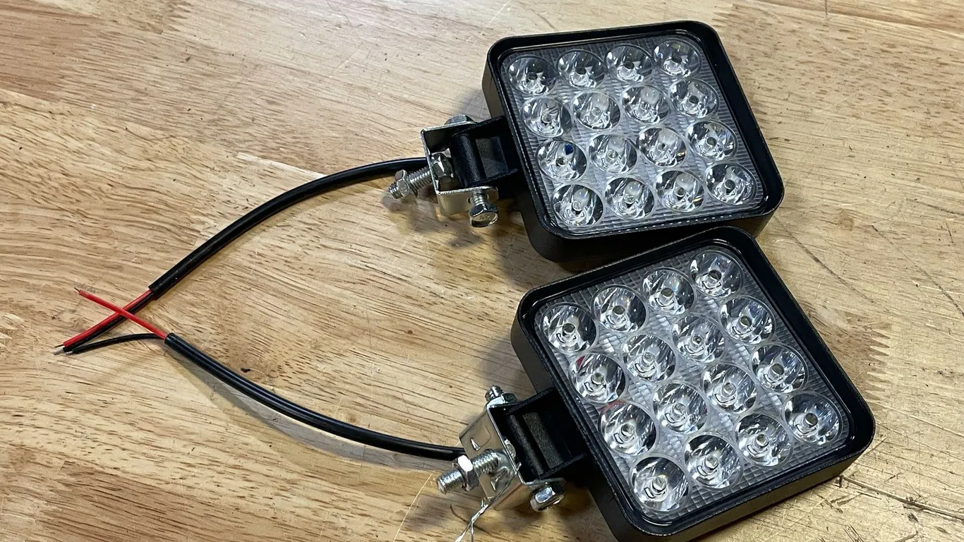 (2) LED Worklights, 3.5" Square, 12vdc (PR13)