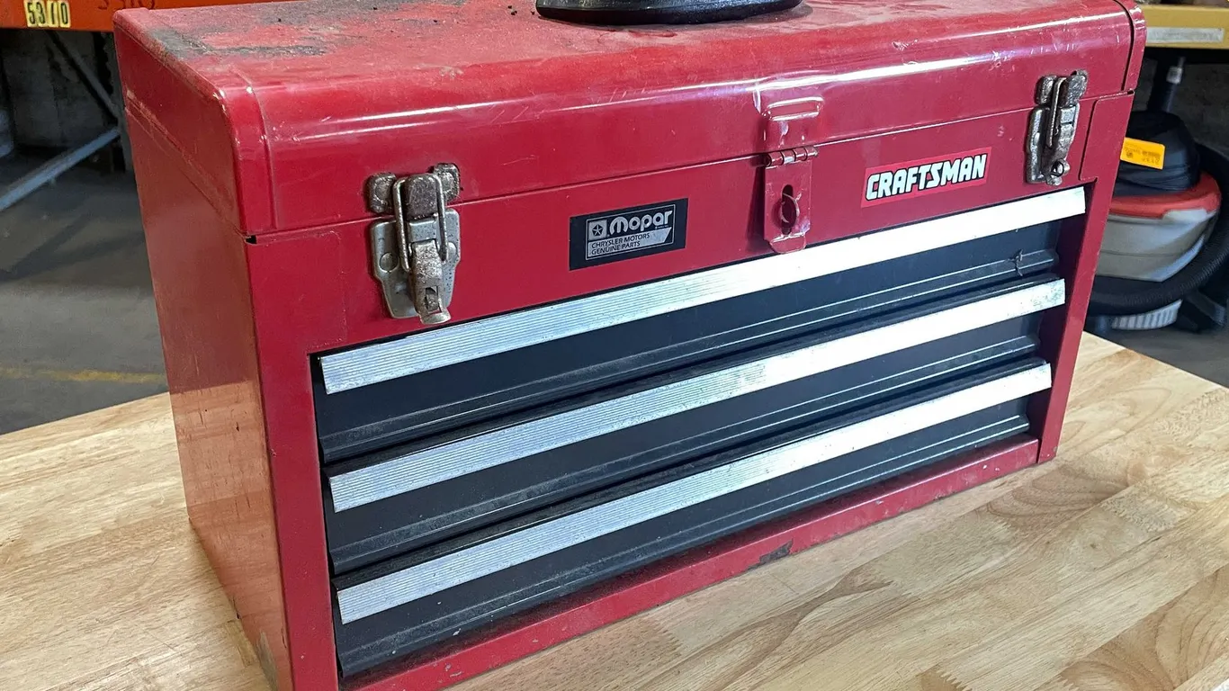 Craftsman Tool Box (PR11)