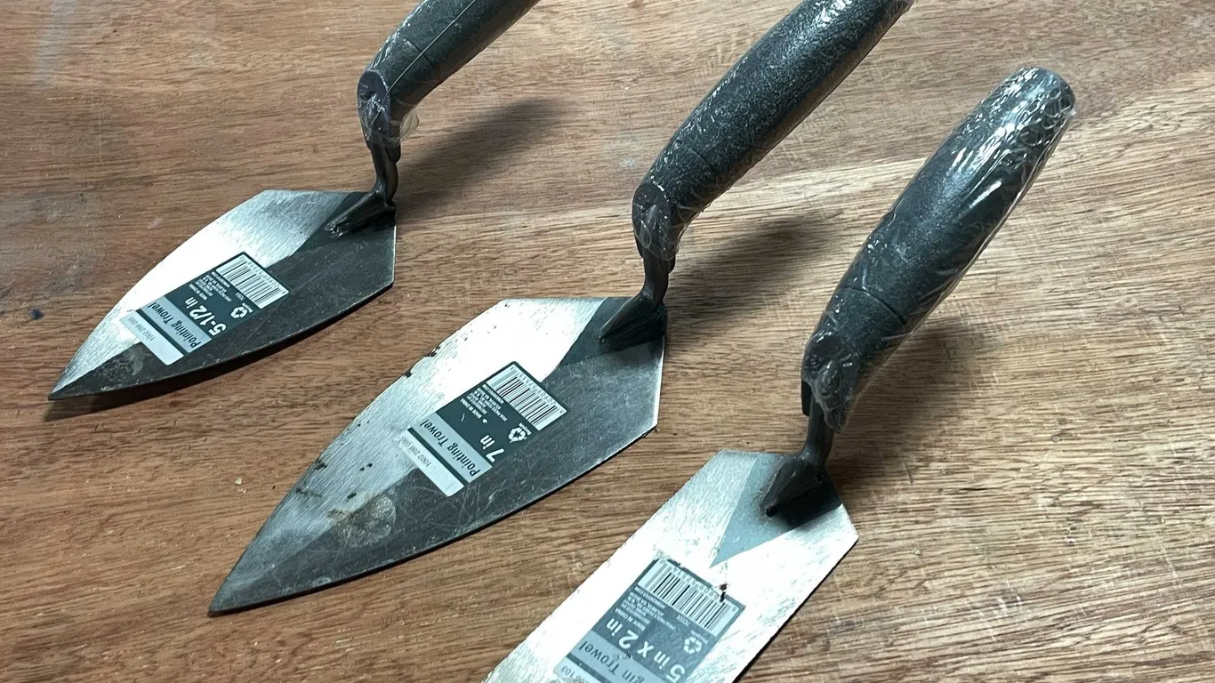 Masonry tools (CW)