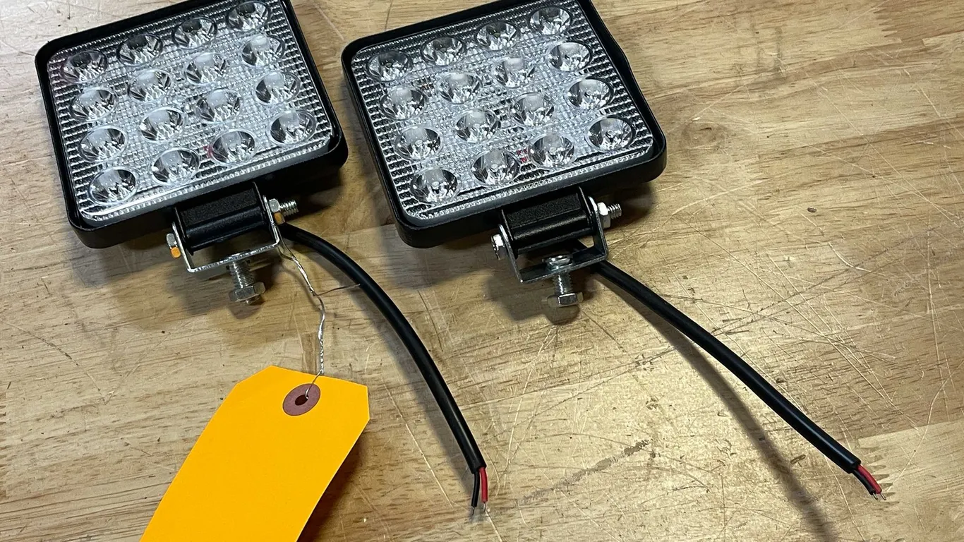 (2) LED Worklights, 4" Square, 12vdc (PR13)