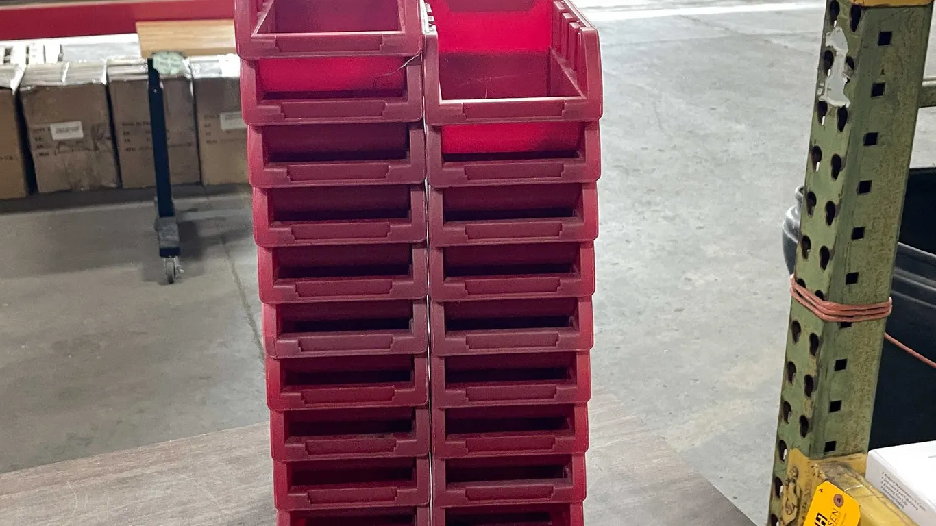 Stackable Interlocking Parts Bins (PR10)
