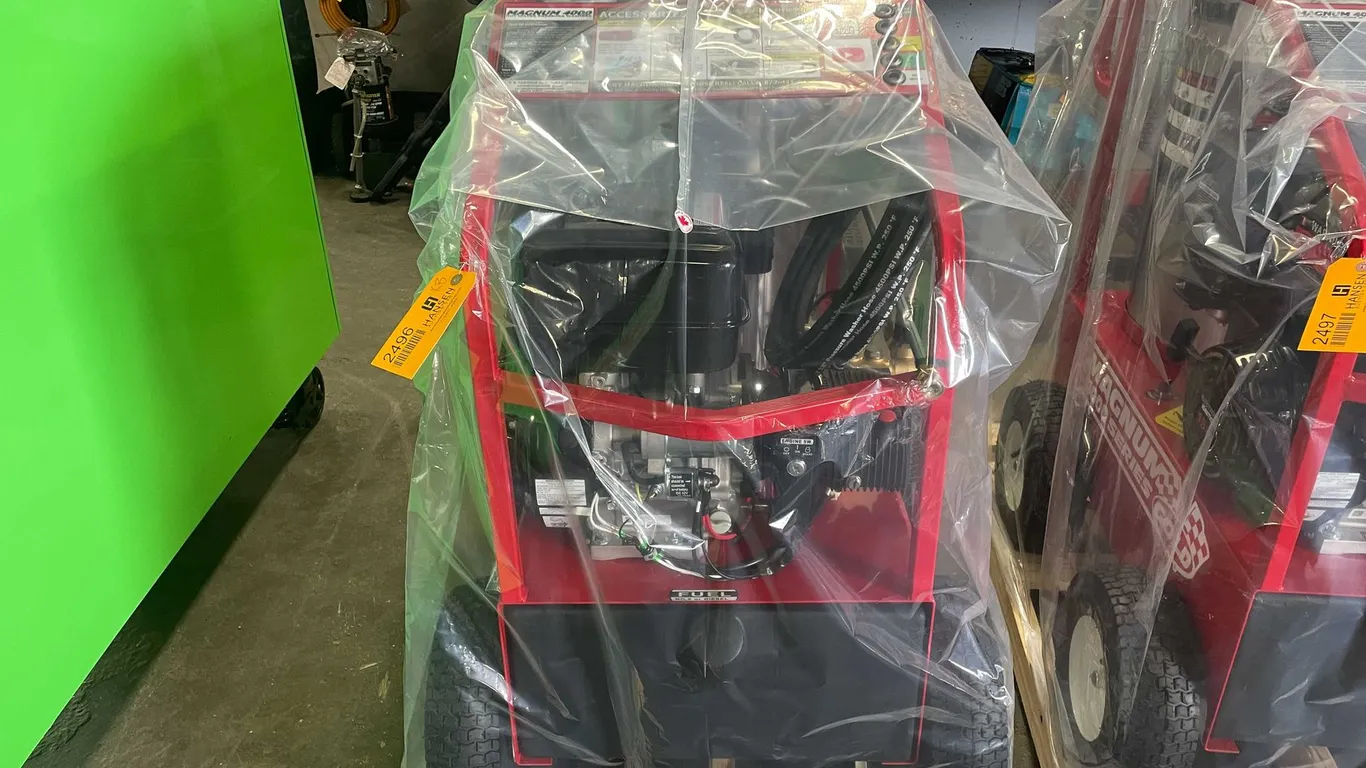 Magnum Hot Water Pressure Washer (F)