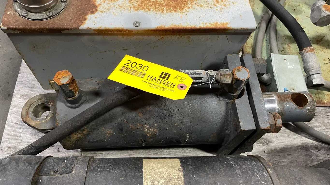 Hydraulic Press Cylinder (Wall F)