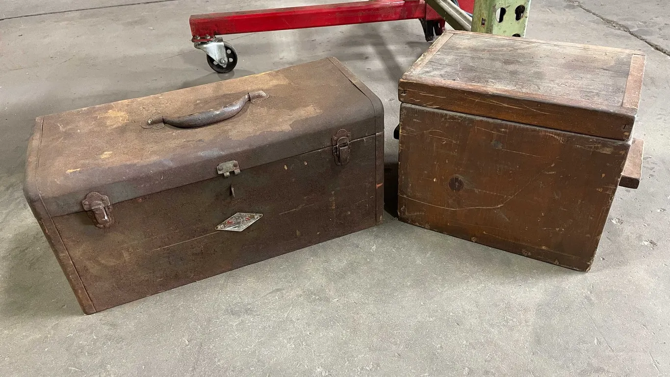 (2) Toolboxes with Contents (PR10)