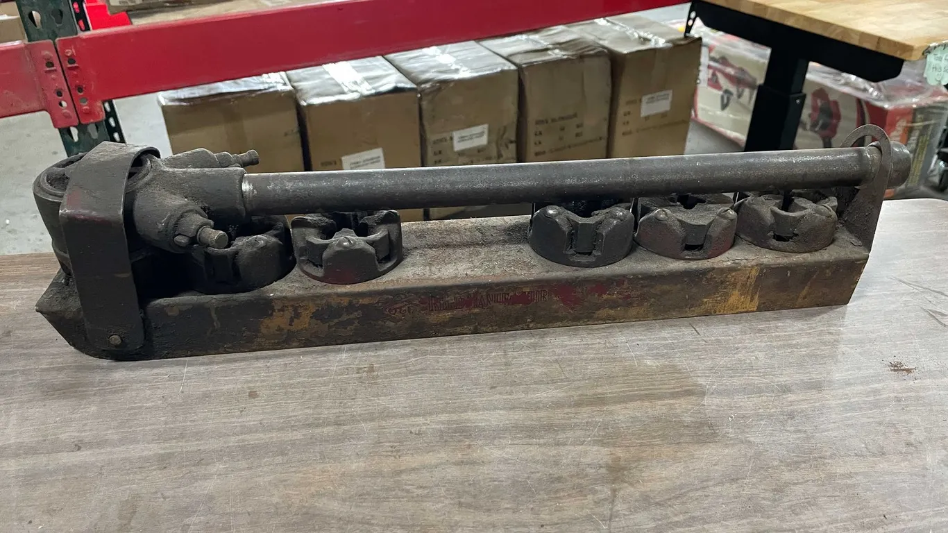 Pipe Threader (PR19)