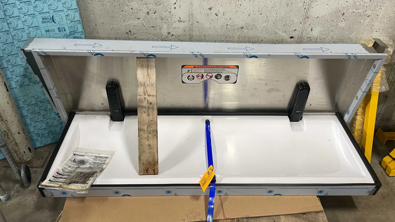 Changing Station (E)
