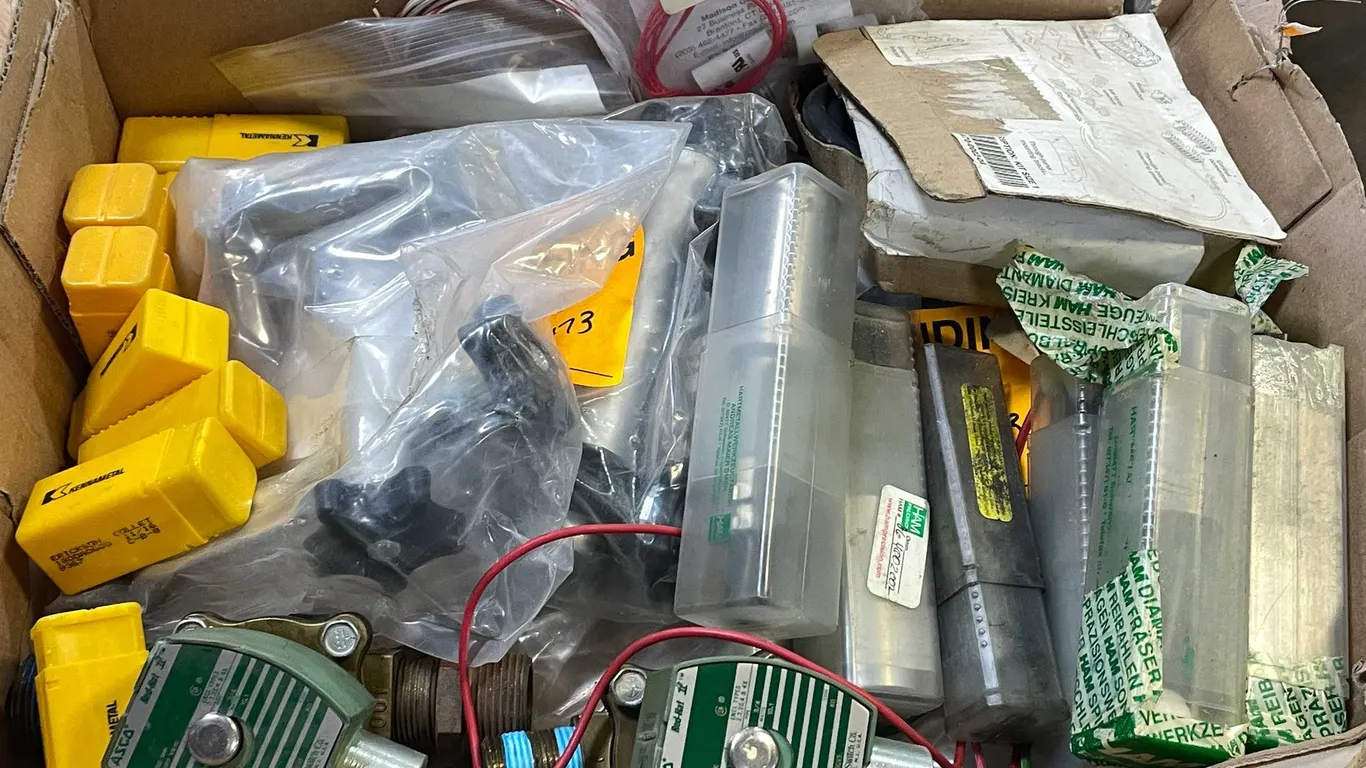 Lot of Industrial Parts (PR6)
