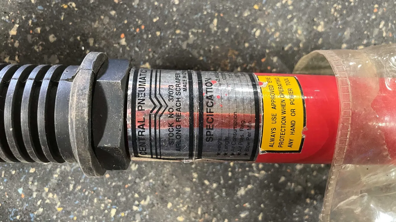 Central Pneumatic Air Chisel (CW)