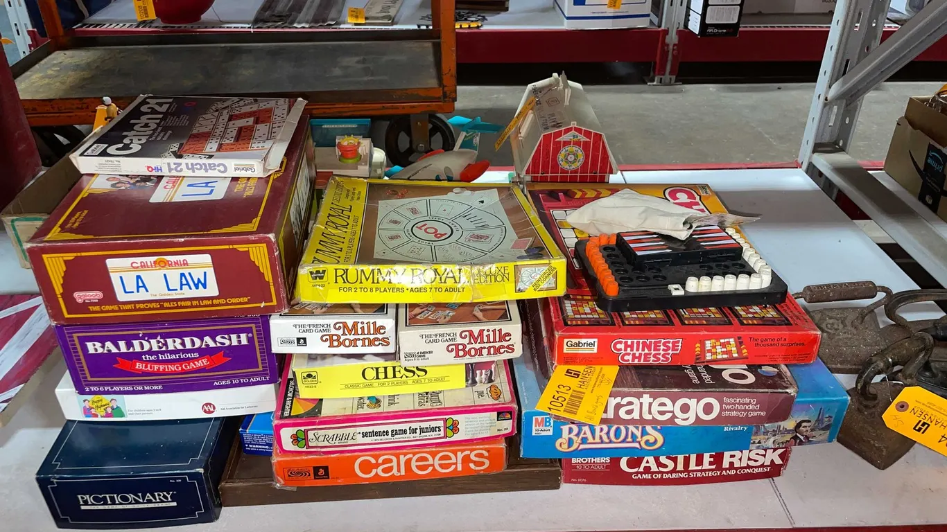 Vintage Board Games (T4)