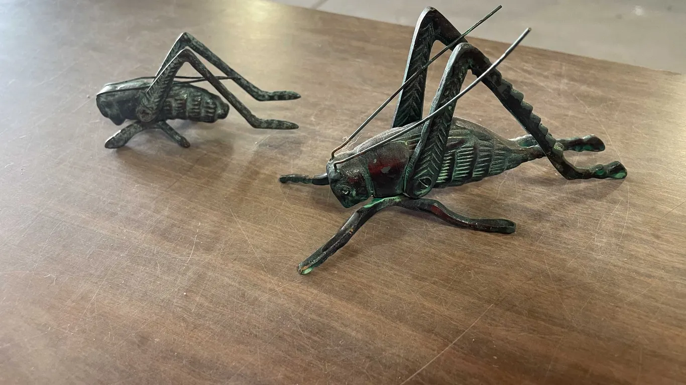 Vintage Bronze Moveable Grasshoppers (T5)