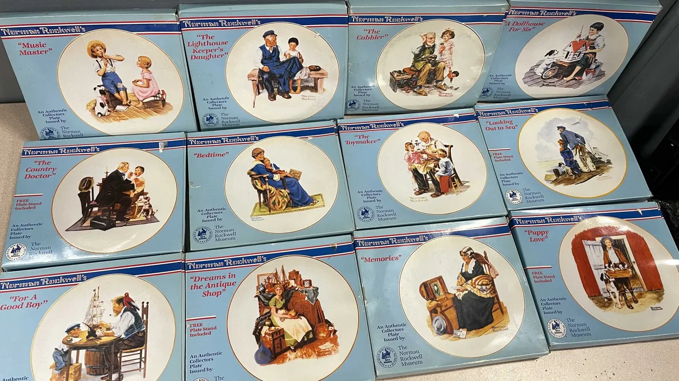 Norman Rockwell Plates (T3)