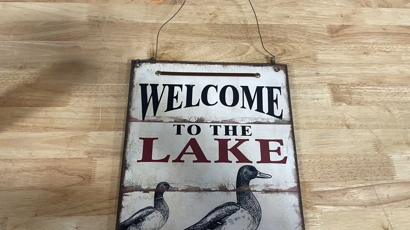 Welcome To The Lake Wood And Metal Sign (T4)