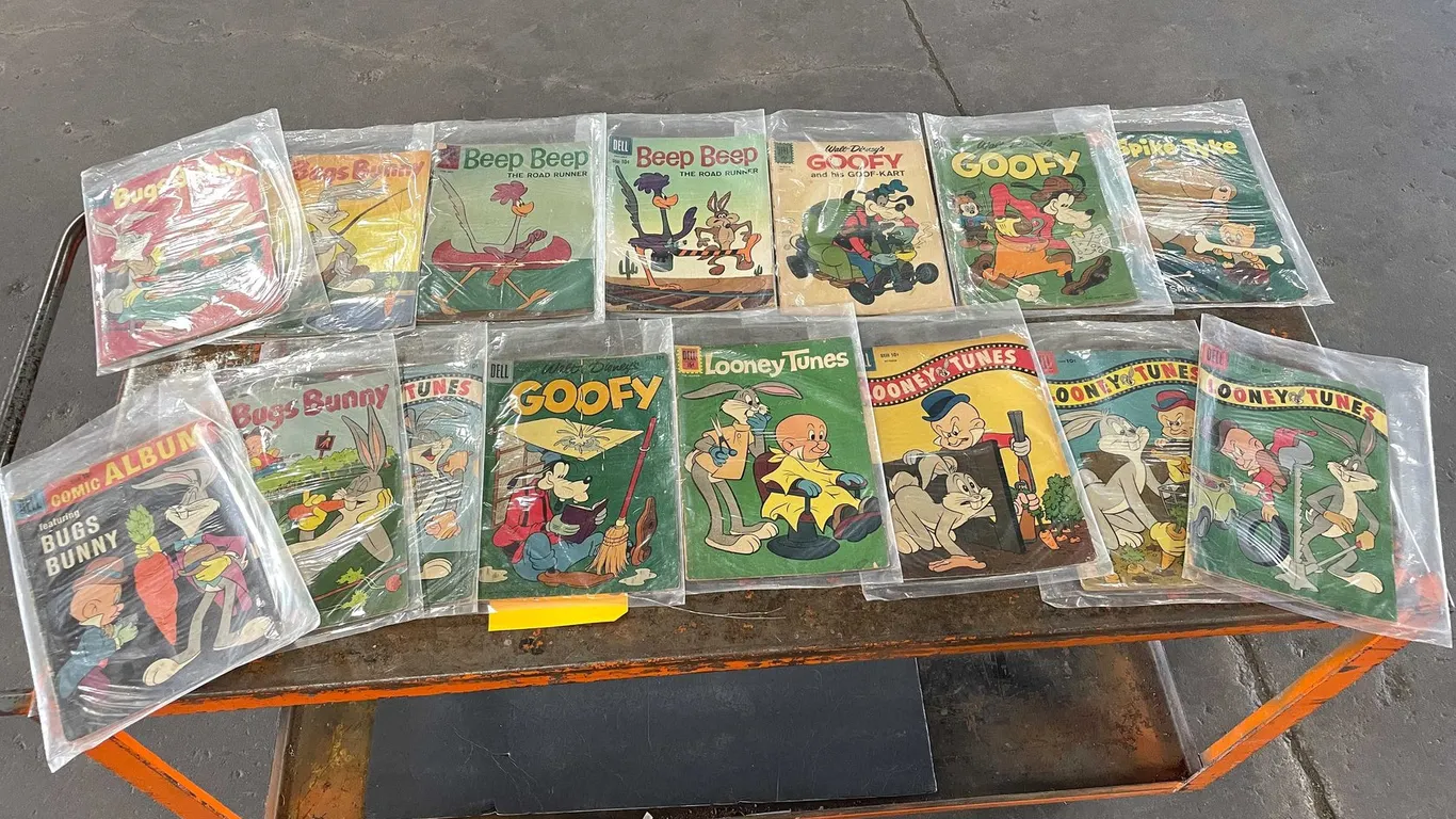Comic Books (T4)